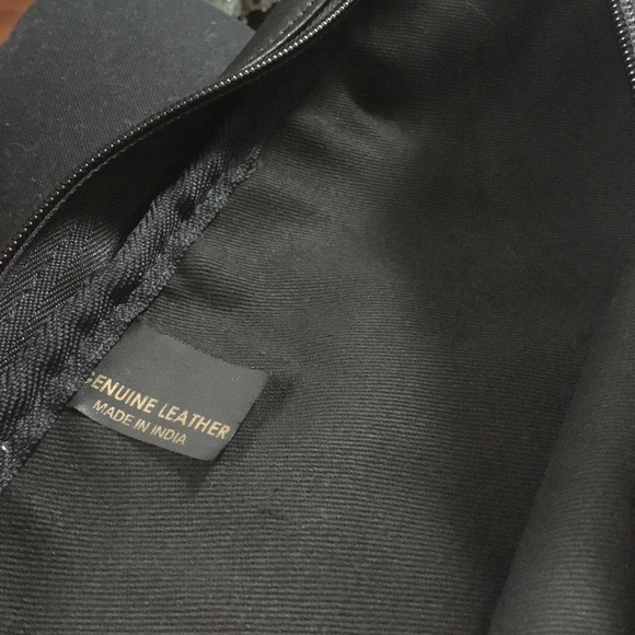 Cross Body Bag Unisex Hip Black Travel Purse Genuine Leather - Picture 3 of 7